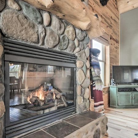 Cozy Heber-Overgaard Cabin With Fire Pit, Game Room! Buitenkant foto